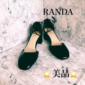 [ 새상품급 ] RANDA 블랙 에나멜 스틸레토 펌프스
