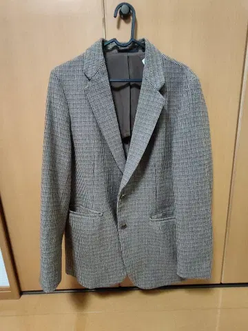 체크 무늬 블레이저