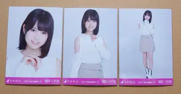 마스다 미리오 어깨 트임 상의 노기자카46 브로마이드