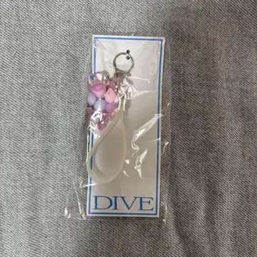 TWICE DIVE 모모 키링