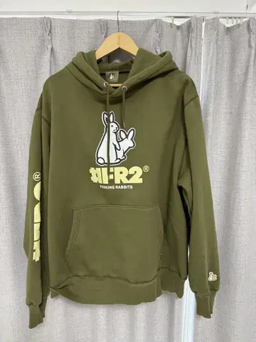 FR2 월 후드 부착 후드티