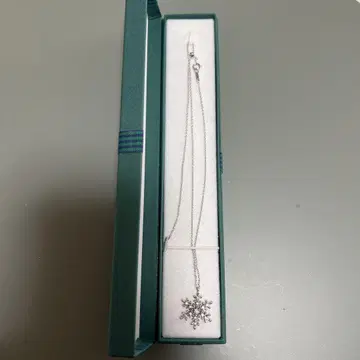 스노우 플레이크 목걸이