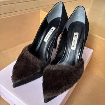 DIANA 스틸레토 하이힐