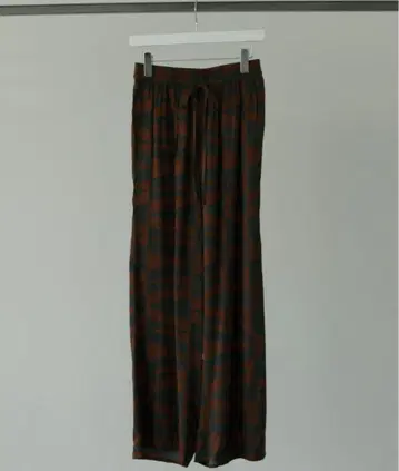 anuke Geometric Satin Pants 38
