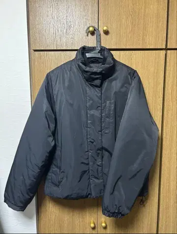 Calvin Klein Jeans 블랙 다운 자켓