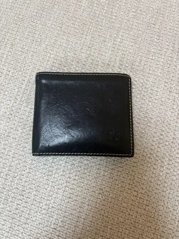 IL BISONTE 블랙 가죽 접이식 지갑