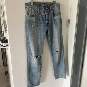 Levi's