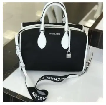 MICHAEL KORS 블랙 화이트 토트백