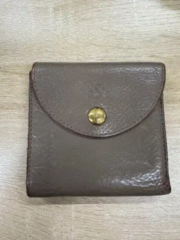 일비종떼 가죽 접이식 지갑 단추식