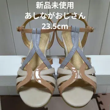 미사용 새상품 키다리 아저씨 샌들 23.5cm 베이지