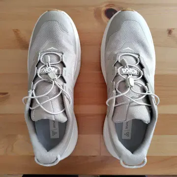 HOKA TRANSPORT 듄 / 에그녹 26.0 cm