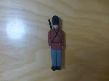 미타니 류지 브로치 병정