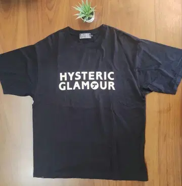 HYSTERIC GLAMOUR T셔츠 [ 새상품급 ]