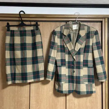 체크 무늬 스커트 셋업