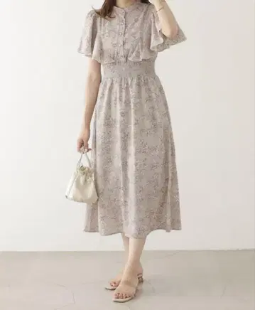 케이프 칼라 원피스 Ray Cassin 기간 한정 판매