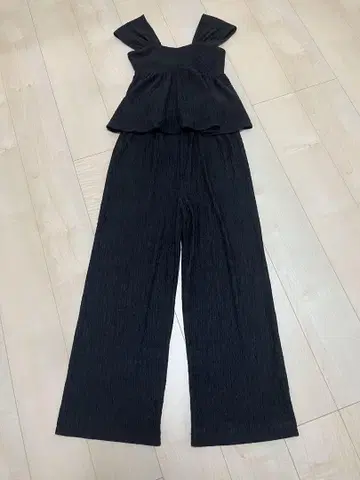 오프숄더 상의 팬츠 셋업