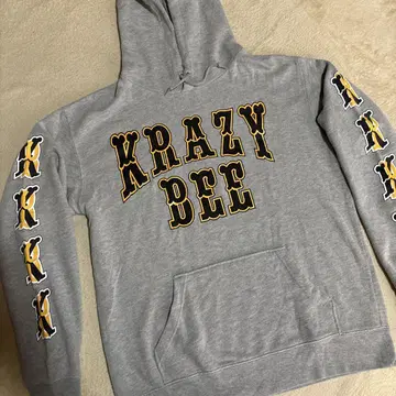 KRAZY BEE 후드 부착 후드티 그레이