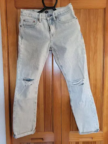 GAP 데미지 가공 라이트 블루 데님
