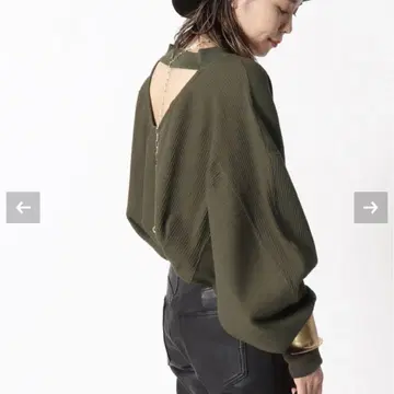 KURO 올리브 벌룬 슬리브 니트