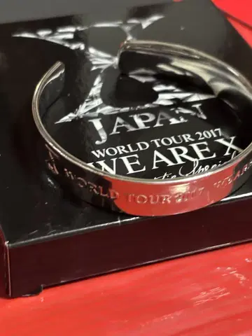 월드 투어 2017 WE ARE X 뱅글