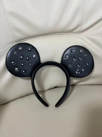스터드 장식 블랙 미키 귀 머리띠