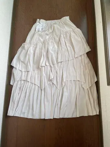 플레어 스커트 화이트 사이즈 F [ PAGEBOY ]