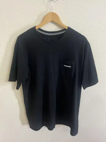 patagonia 블랙 T셔츠 L 사이즈