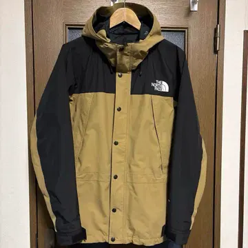 새상품급 THE NORTH FACE 마운틴 라이트 자켓 L