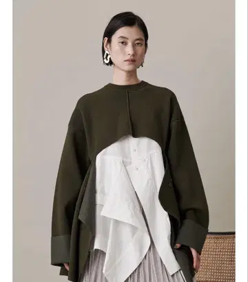 새상품 un3d 2way 니트 케이프 탑 KT CAPE TOP 카키