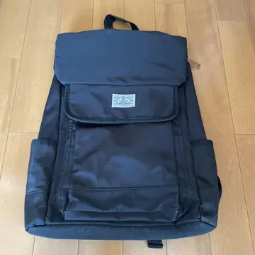 블랙 나일론 백팩 플랩식