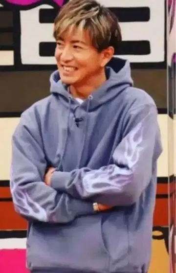 하이드 앤 시크 후드티