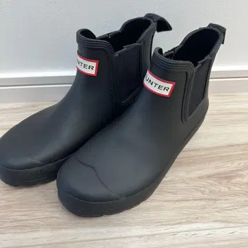 HUNTER 블랙 사이드 고어 숏부츠