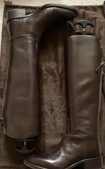 새상품급 사토레 다크 브라운 가죽 롱 부츠 23cm