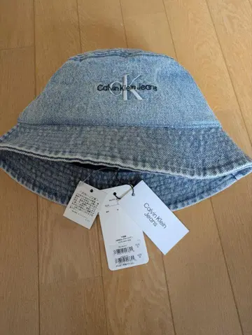 Calvin Klein Jeans 버킷햇 데님