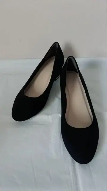 새상품급! [ ABCselect ] 블랙 스웨이드 로우힐 펌프스 25cm