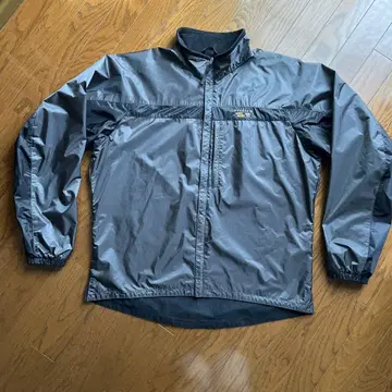 MOUNTAIN HARD WEAR 나일론 자켓