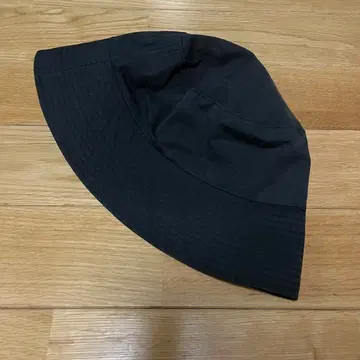 comesandgoes 버킷햇