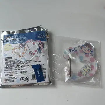 후지야 페코짱 아크릴 카라비너 키링 시크릿