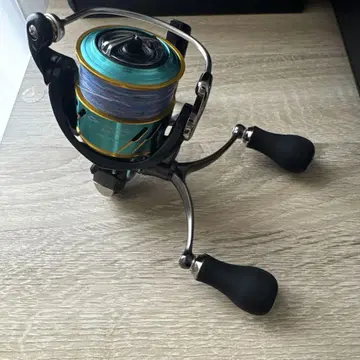 다이와 에메랄다스 MX2508PE-DH 낚시릴
