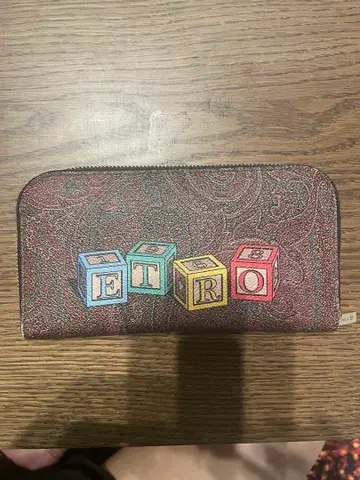 ETRO 장지갑 블록 문자 로고 말 자수