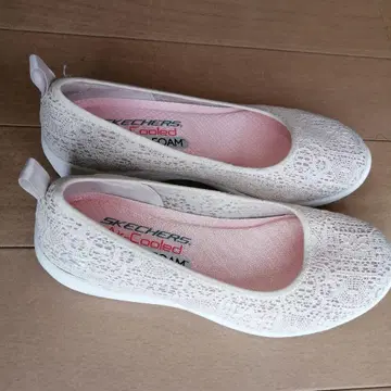 SKECHERS Air Cooled Memory Foam 슬립온