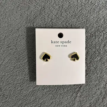 kate spade 스페이드형 스터드 귀걸이