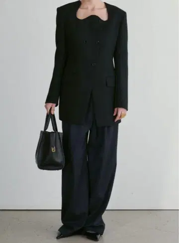 카미사키 메구미 착용 RECTO 레코드 커브드 넥 자켓 블랙 size S