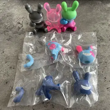 블랙 토끼, 한정품 포함 캡슐 토이 5개