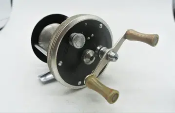 Heddon 'Pal' p-41 다이렉트 릴 ABU 앰버서더 이소즈미