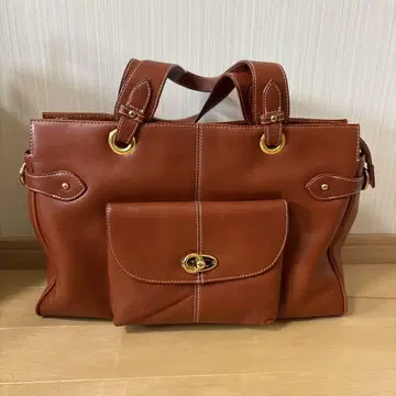 브라운 토트백 포켓 부착