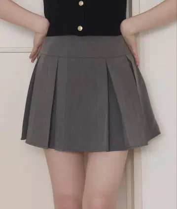 플리츠 미니 스커트
