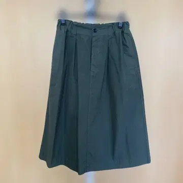 MHL 올리브색 타이트 스커트