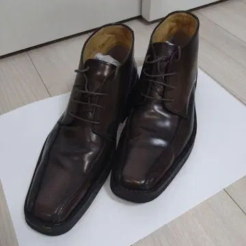 TAKEO KIKUCHI 다크 브라운 드레스 신발