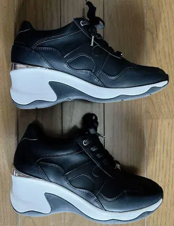 호킨스 힐업 스니커즈
